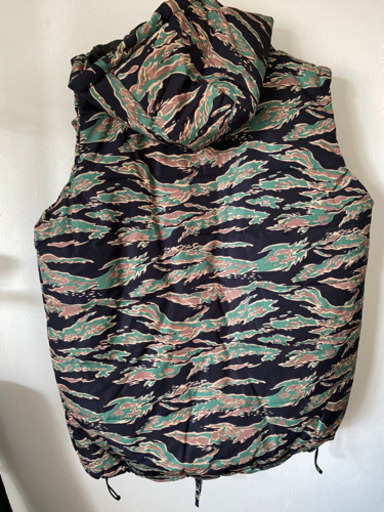 スノーウェア　迷彩ベスト　カモ柄