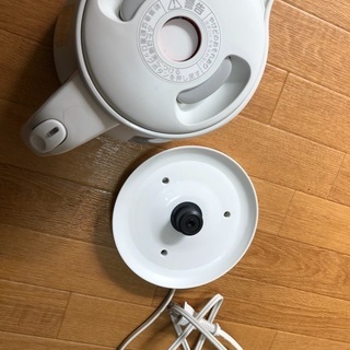 電気ケトル(取り引き品)の画像
