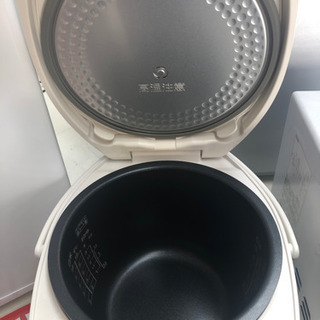 炊飯器/東芝/2012年製の画像