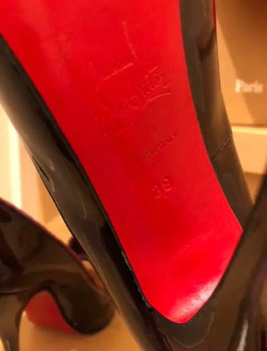 お値引き可‼️♡ルブタン　ベルベットハイヒール♡38サイズ