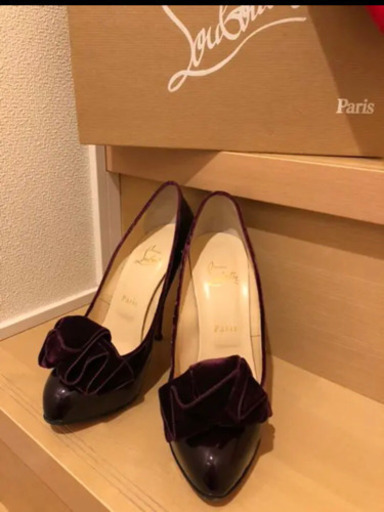 お値引き可‼️♡ルブタン　ベルベットハイヒール♡38サイズ