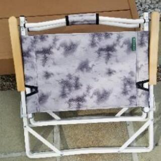 コールマン　コンパクトフォールディングチェア　キャンプギアの画像