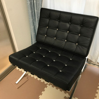 お譲りします。総革張りバルセロナチェア