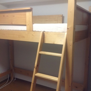 ロフトベッド 天然木 取りに来てくれる方にお譲りします。