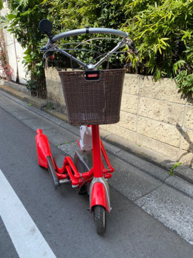 某フードデリバリーCMでも活躍中！ウォーキングバイシクル（立ち乗り3輪電動自転車）週末のみ特別値下げします！