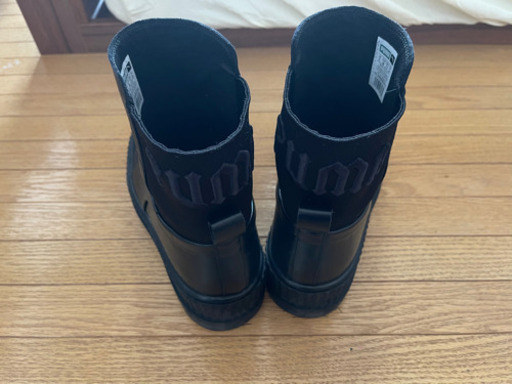 PUMA ショートブーツ