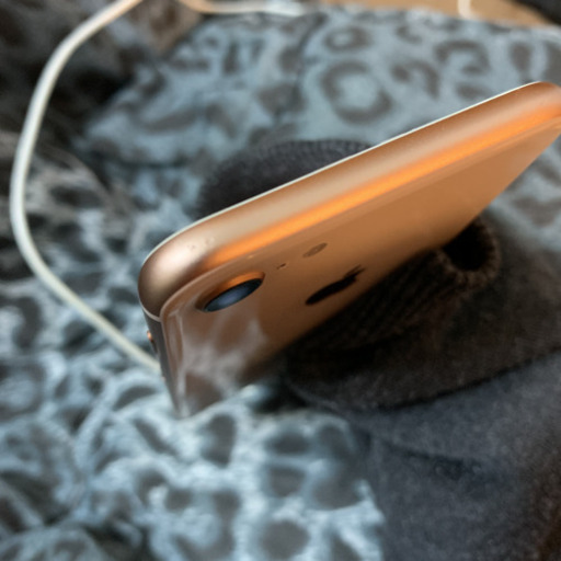 iPhone8 64G本体のみ