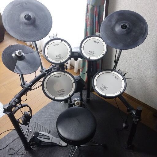 電子ドラム Roland TD-4