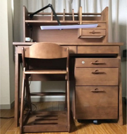 【美品】ITOKI ハイグレード　学習机　(照明無し)