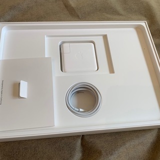 極美品 13インチ MacBook Pro  2019 512GB メモリ16GB スペースグレイの画像