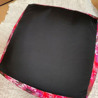 Rady リゾフラ　ビーズクッションの画像