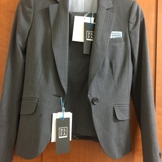 P.S.FA 新品　スカートスーツ　グレー　7号