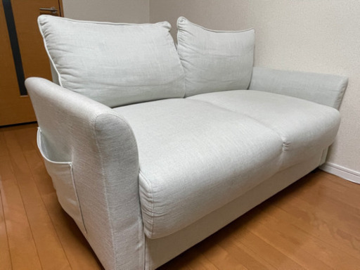 【価格交渉受け付けます】収納付き2人がけソファー クッション2つ付き ホワイト