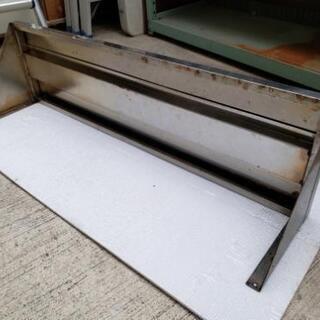 ①業務用 ステンレス 平棚 幅110cm×奥行き30cm 食器棚 収納棚 吊戸 中古 厨房機器 飲食店 店舗の画像
