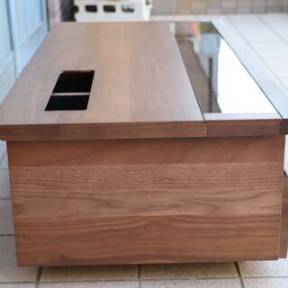 MORITA(モリタインテリア)のウォールナット材を使用したVAICE(ヴァイス