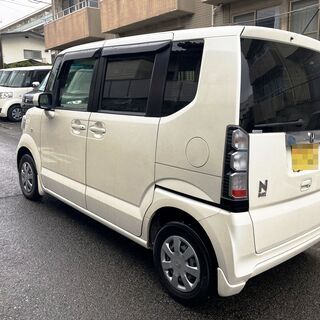 H24年ホンダN-BOX GLパッケージ白JF1修復歴なし ステアリングリモコン付純正ナビTV（走行中TV視聴可）/バックカメラ/ETC/左側パワースライドドア の画像