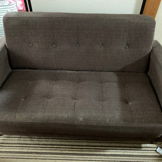 2人掛けソファ無料で引き取ってくださる方！