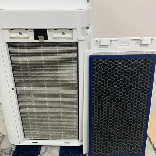 シャープ　空気清浄機　KC-F50-W