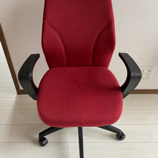 【美品】ニトリ　ワークチェア赤の画像