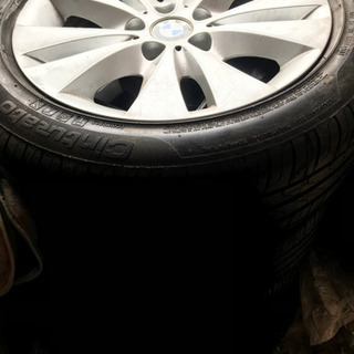BMW純正ホイールとノーマルタイヤの画像