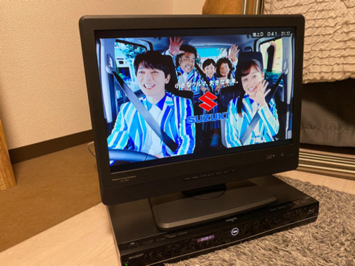 DVDレコーダーとTVセット