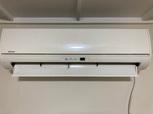 東芝 エアコン 2015年製 RAS-2214D