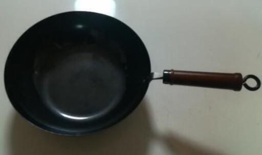 東急ハンズオリジナル　鉄炒め鍋28cm、IH対応、中華鍋\n\n