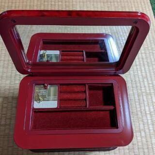[中古]オルゴール&時計付ジュエリーボックスの画像