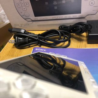 PSP2000cw 白色　バッテリー付きの画像