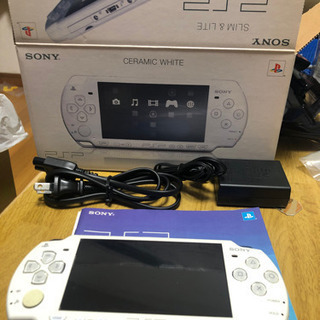 PSP2000cw 白色　バッテリー付きの画像