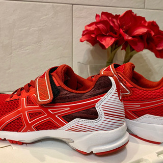 【ほぼ新品】asics スニーカー Laserbeam 21.0...