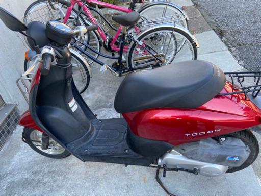 原付　ホンダ　today 赤