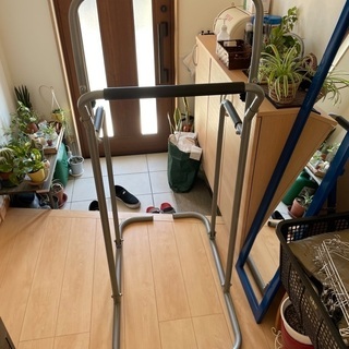 懸垂バー　ぶら下がり健康器の画像