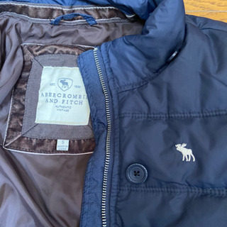 Abercrombie & Fitch ダウンジャケット 紺の画像