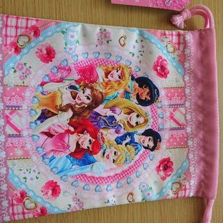 Mサイズ ☆新品未使用♪Mサイズ巾着 ディズニープリンセス