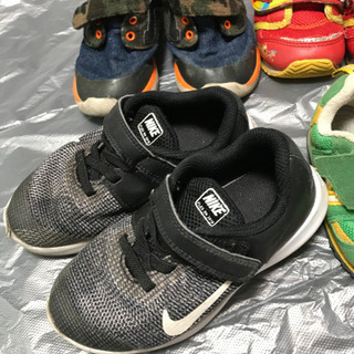 キッズシューズ　4足　まとめ売りの画像