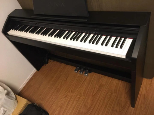 電子ピアノ　ほぼ新品