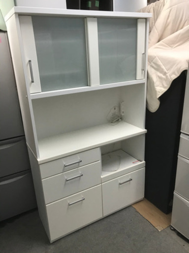 ニトリ　食器棚　キッチンボード　白