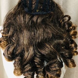 ロングカール ハーフウィッグ45㎝ ブラウン ゆるウエーブ半かつら かつら 巻き髪 コスプレ カット練習の画像