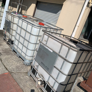 1000リットルの水タンク　の画像