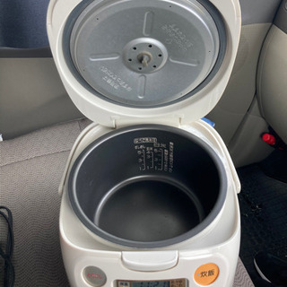 象印　炊飯ジャー（只今取引中の為返信が出来ない為ご理解下さい）の画像