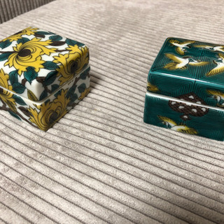 中古美品　九谷焼小物入れ　2個セット