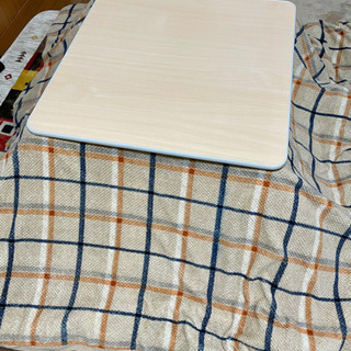 （取引中）【2000円で譲ります】こたつ　リバーシブル天板こたつの画像