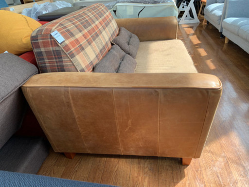 tabu Leather Worksから超お洒落なソファが入荷しております！