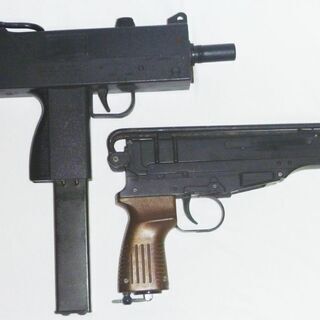 エアガン モデルガン 2丁 イングラムM10 とスコーピオンVz61の画像