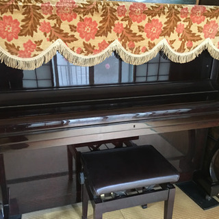 アップライトピアノ＆椅子の画像