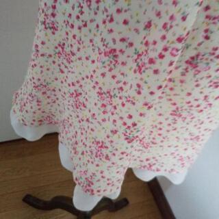 AR花柄ワンピースの画像