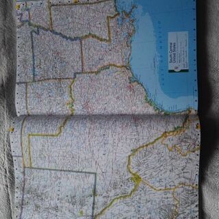ナショナルジオグラフィック世界地図帳　値下げしましたの画像
