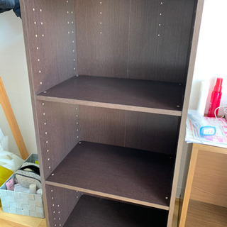 カラーボックスと収納ボックス10個の画像