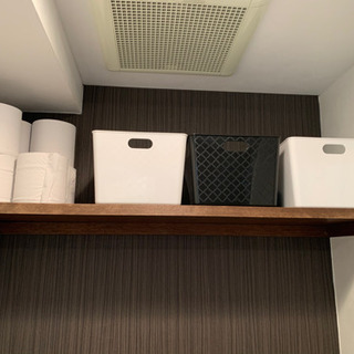 カラーボックスと収納ボックス10個の画像